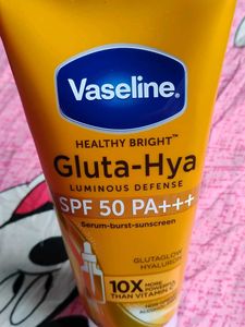 Vaseline Gluta Hya Spf50pa+++ Sunscreen