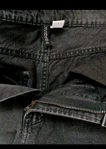 h&amp;m vintage wahsed bagge jeans