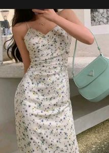NEWME  Floral bodycon Dress