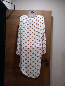 &#34;Mark Spencer &#34;White Floral Dress 👗🤍
