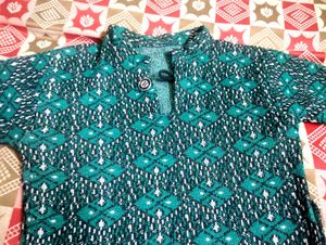 Elegant Green Woolen Kurti Winterwear with Tribal