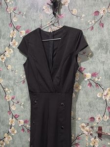 Elegant Black Midi Dress