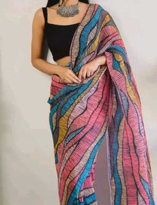Women Crushed Pleated Stripes Design Saree