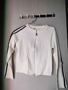 White Jacket And Can Be Use As Top