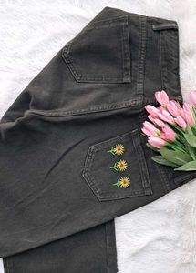 Urbanic Embroidered Wide Jeans