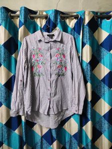 🎀Forever 21 Embroidered Striped Shirt