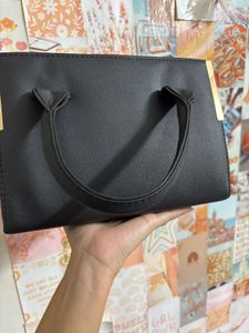 Black Matte Classy Handbag