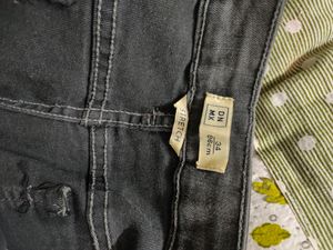 Black Skinny Fit Jeans For Women