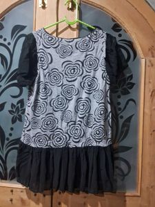 Floral Grey &amp; Black Top