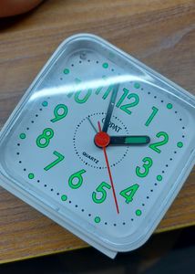 Clock With Alarm Good