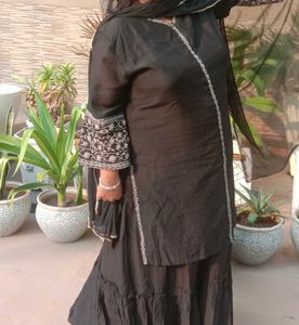 Elegant Black Embroidered Kurta Set with dupatta