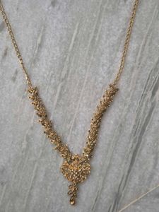 Elegant Gold Necklace