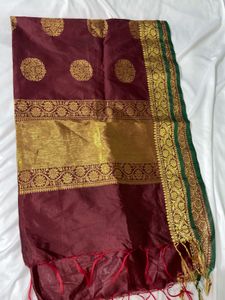 Maroon And Gold Duppatta