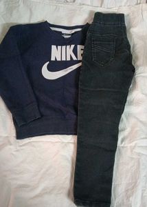 black Denim Jeggings with Sweatshirt