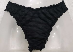 28 Size. Stretchable