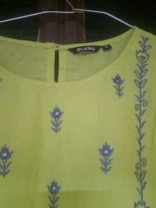 Zudio Embroidered Kurti