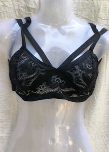 I. SEXY NET BRALETTE