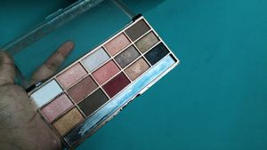 Eyeshadow Palette