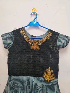 Women Full Length Velvet Black &amp; Grey Gown