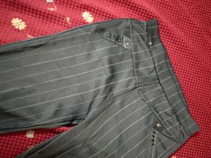 Pants With Pockets