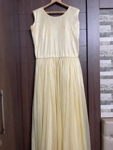 Beautiful Long Princess Gown👰🏻‍♀️