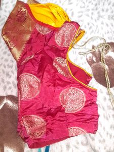 Silk Saree With Desgined Blouse Stitched