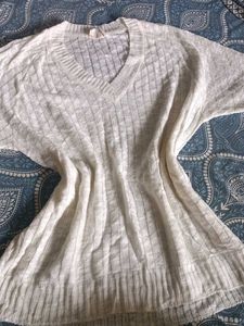 White V-Neck Knit Top