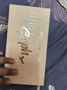 Revolution Eyeshadow Palette