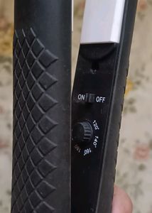 Brite Hair Straightening Iron