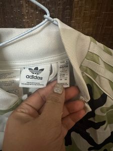 Its a Kid Jacket  For Moderate Temprature