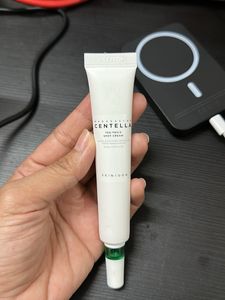 SKIN1004 Tea‑Trica Spot Cream 20ml