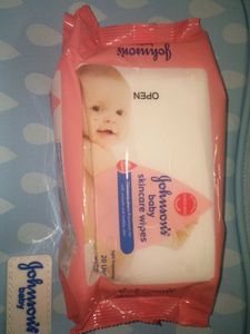 Johnson Baby Gift Set Pack Of 9 Items