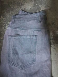 These Are Wide-leg Jeans
