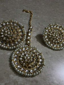 Elite Chunky Earing And Maangtika
