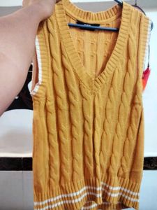 Vintage Knit Vest - Mustard Yellow