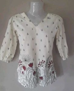 Floral print 3/4 th sleeve top