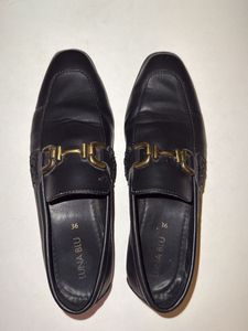West Side Luna Blu Black Loafers - Size 3