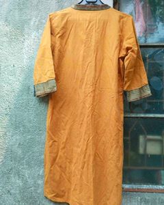 Mustard Straight Kurti &amp; 3 Fashion Jhumka Earrings