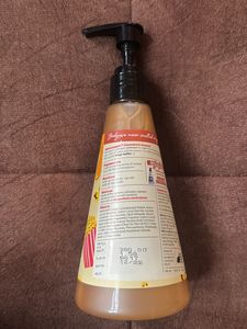 Plum BodyLovin Caramel popcorn Bodywash