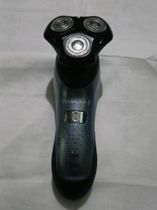 Remington Hyper Flex Series XR1330 Rotary Shaver