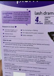 Plum Mascara With Seal