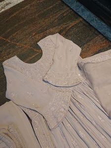Elegant Embroidered Naira Cut Suit