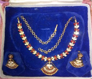 Fancy Jewellery Sets For Women