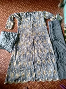 Ready To Wear  A Smart Suit With Beautiful Shirag