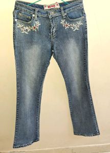 Cool Y2K Jean's With Butterfly Embroidered Pattern