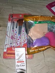 Makeup Brush &amp; Sponge Set