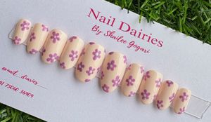 Floral Press-On Nails