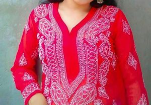 Red Kurti