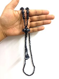 Elegant Black necklace