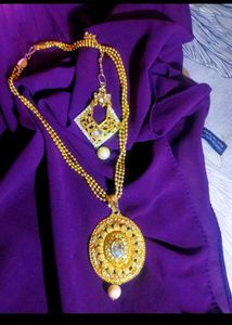•Set of Neckpiece+ Mangtika &amp; ✨ Latkan Bangles•